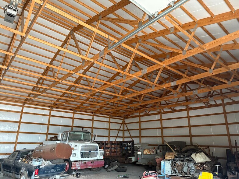 More Photos Of 1302 E Main St, Marion Warehouse For Sale