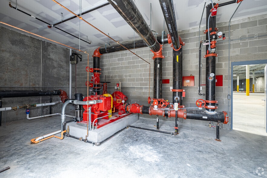 More Photos Of 730 Walnut Ave, Cranford Warehouse For Lease