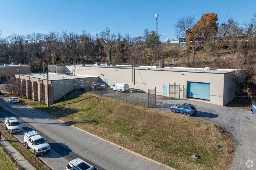 More Photos Of 3701 Malden Ave, Baltimore Light Manufacturing For Lease