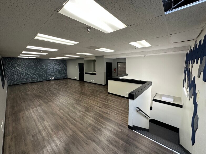 More Photos Of 6048 Triangle Dr, Commerce Warehouse For Lease