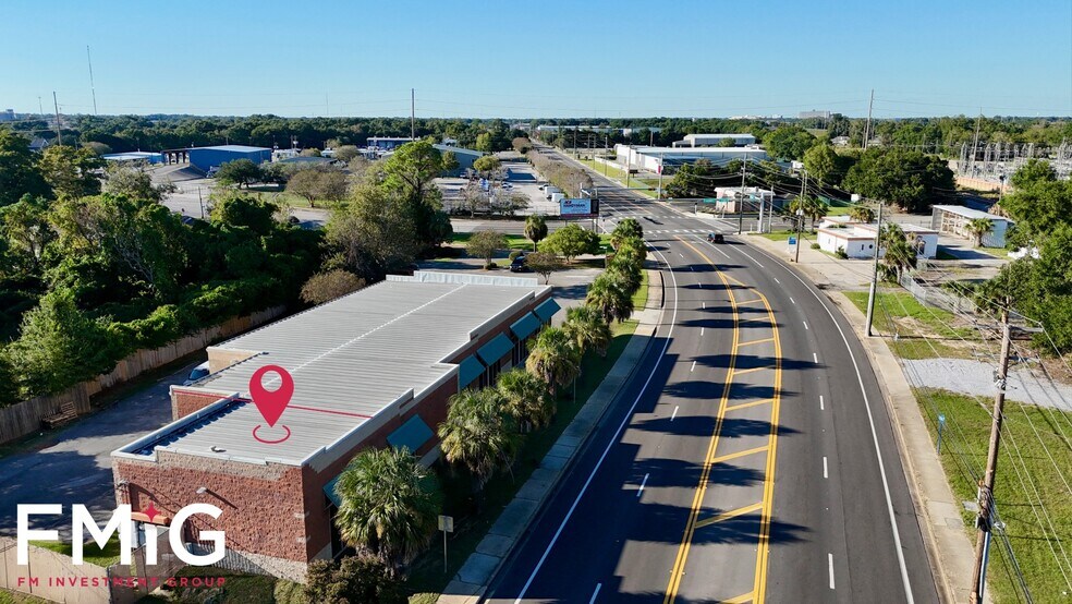 Primary Photo Of 2525 N Palafox St, Pensacola Medical For Lease