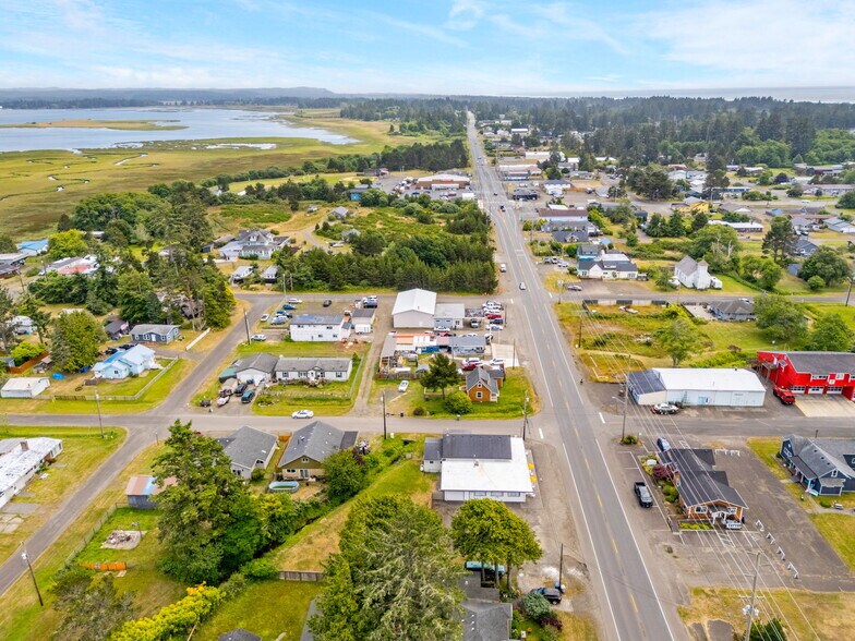 More Photos Of 402 Montesano St, Westport Flex For Sale