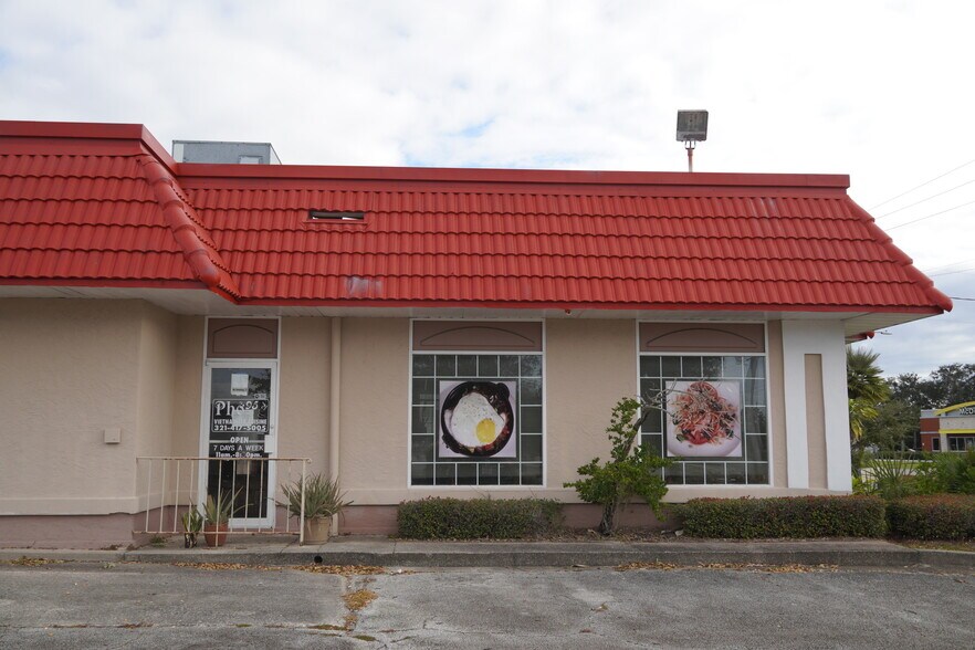 More Photos Of 938 Dixon blvd, Cocoa Restaurant For Sale