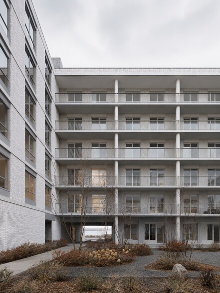 More Photos Of 12000 Rue Lachapelle, Montréal Multifamily For Lease