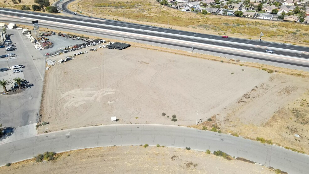 More Photos Of 855 Commerce, Lemoore Land For Sale