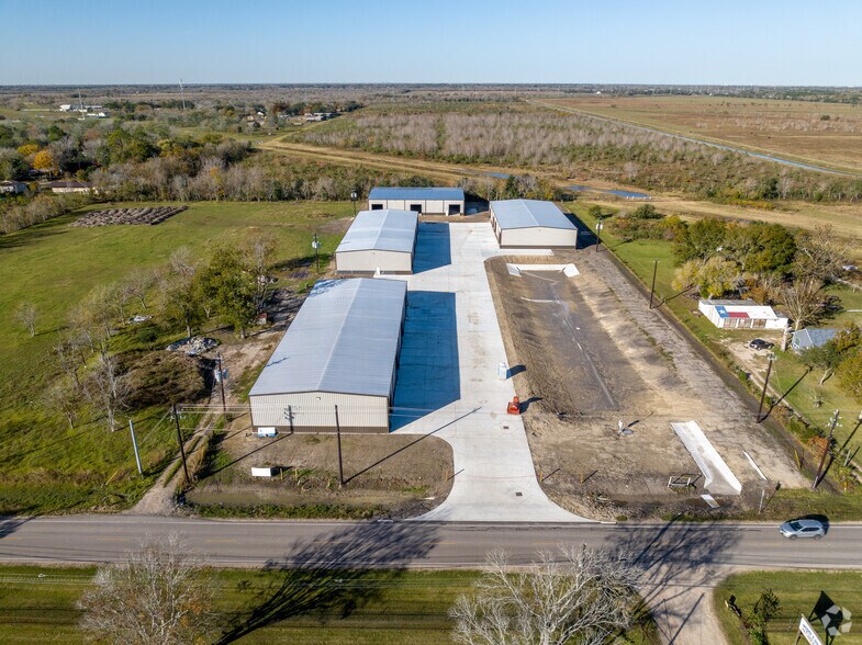 More Photos Of 18500 Pearland Sites Rd, Pearland Unknown For Lease