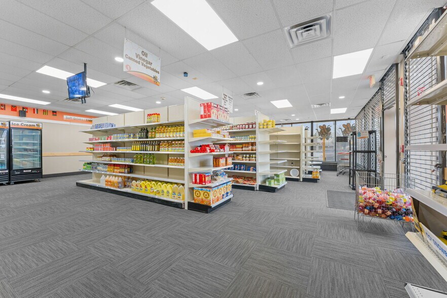 More Photos Of 628 Belmont St, Brockton Freestanding For Sale