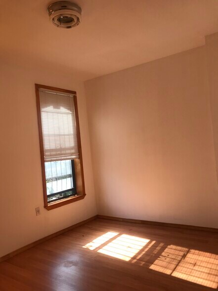 More Photos Of 67 Eldridge St, New York Apartments For Sale