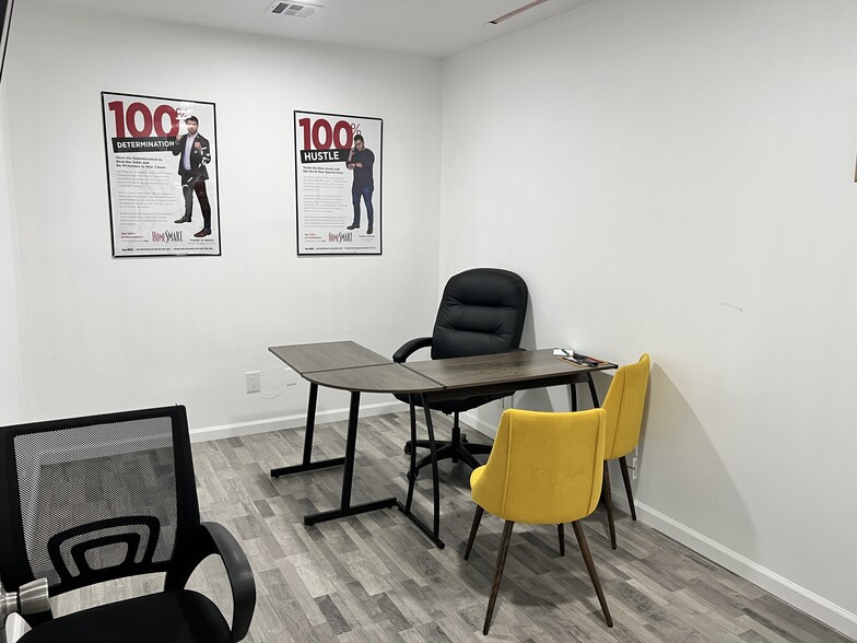 More Photos Of 7200 S Pennsylvania Ave, Oklahoma City Office Residential For Lease