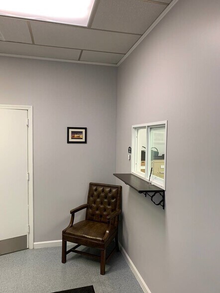 More Photos Of 2929 Valley Ave, Winchester Truck Terminal For Lease