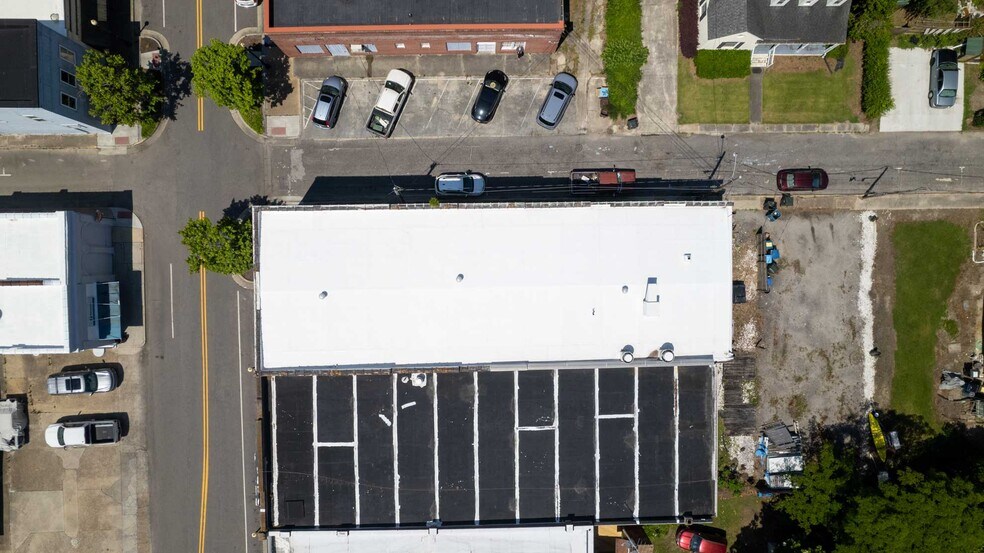 More Photos Of 302 Main St, Columbia Industrial For Sale