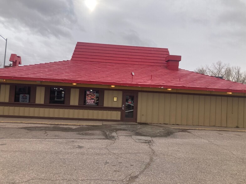 More Photos Of 1460 N 3rd St, Laramie Restaurant For Sale