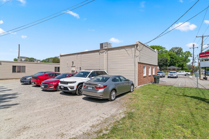 More Photos Of 1326 E Pembroke Ave, Hampton Office For Sale