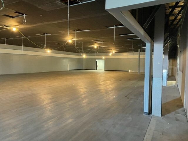 More Photos Of 138 S Orchard Dr, Park Forest Unknown For Lease