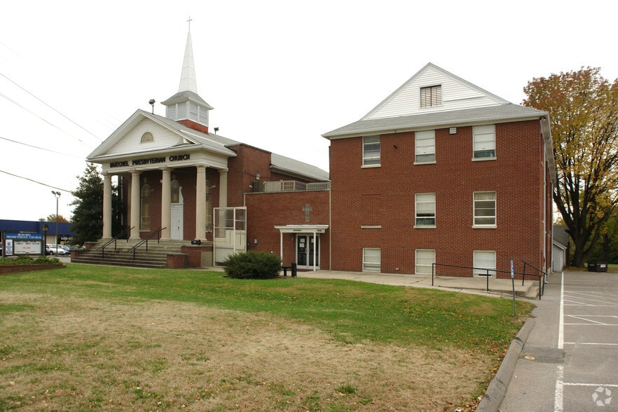 Primary Photo Of 4032 Bardstown Rd, Louisville Religious Facility For Sale