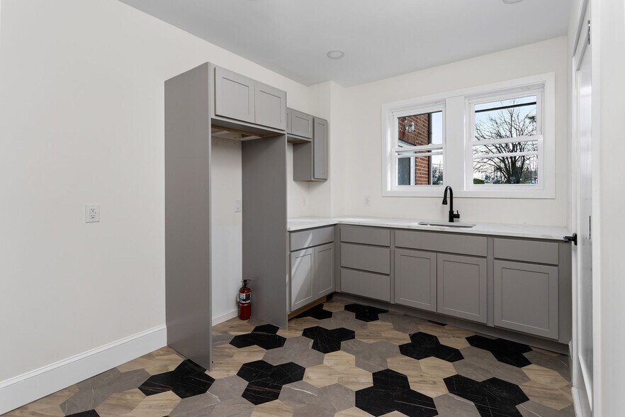 More Photos Of 1060 US Highway 206, Bordentown Medical For Sale