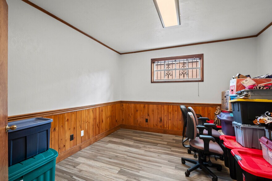 More Photos Of 123 Live Oak Ave, Daytona Beach Office Residential For Sale