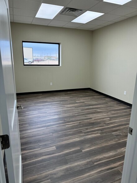 More Photos Of 4303 Maple St, Abilene Warehouse For Lease