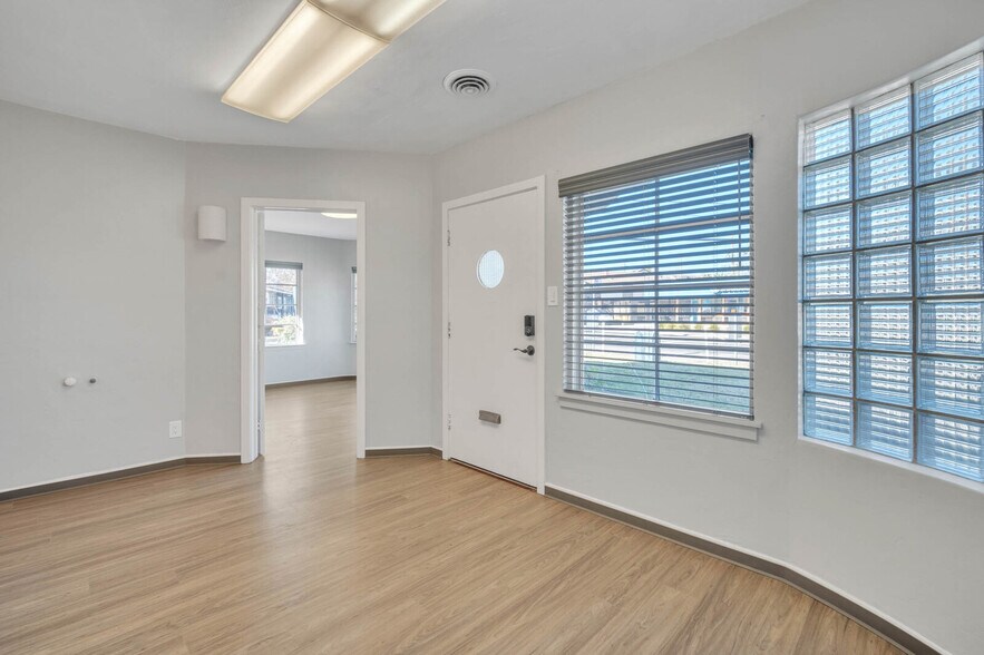 More Photos Of 4220 H St, Sacramento Medical For Lease