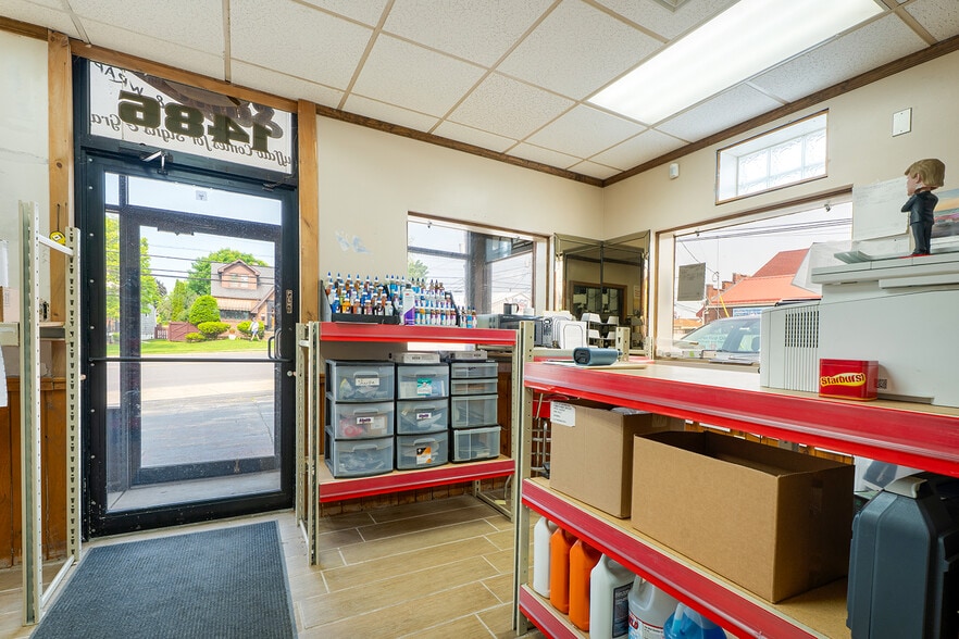 More Photos Of 1486 Abbott Rd, Lackawanna Freestanding For Sale