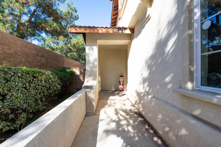 More Photos Of 10997 Cedarhurst Way, Riverside Multifamily For Sale