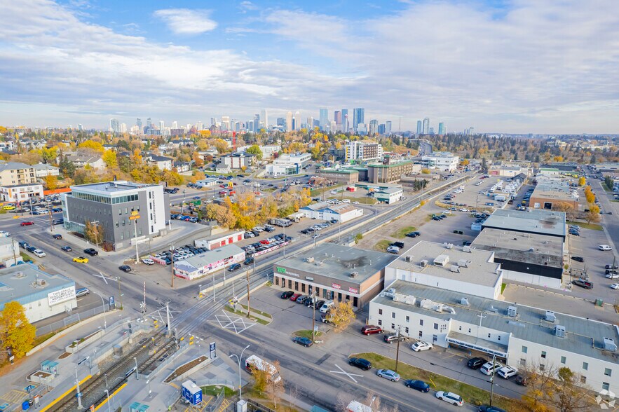 More Photos Of 320 39th Ave SW, Calgary Auto Dealership For Sale