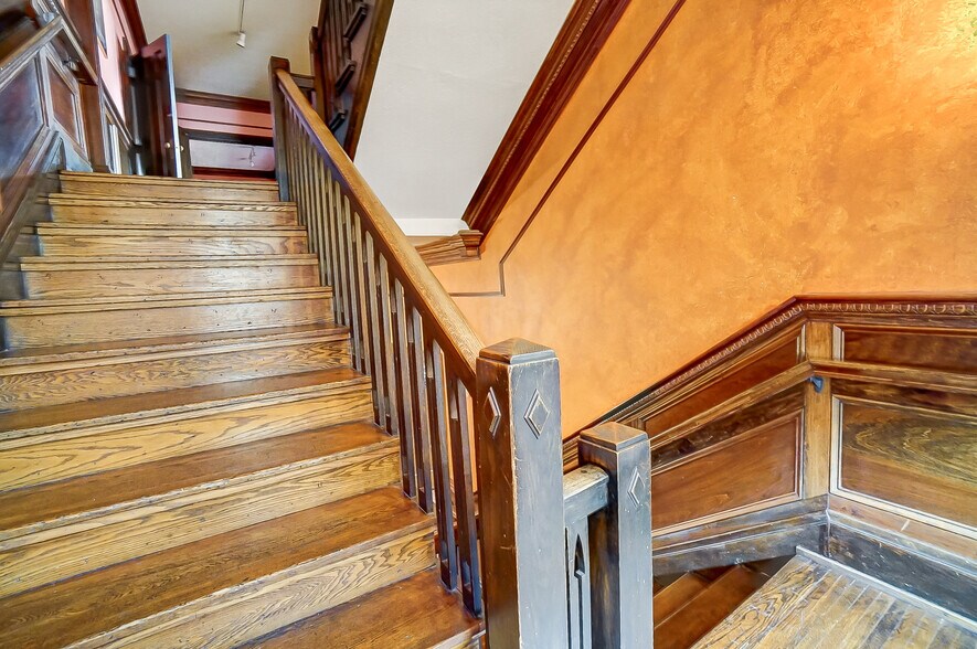 More Photos Of 126 W High St, Springfield Lodge Meeting Hall For Sale