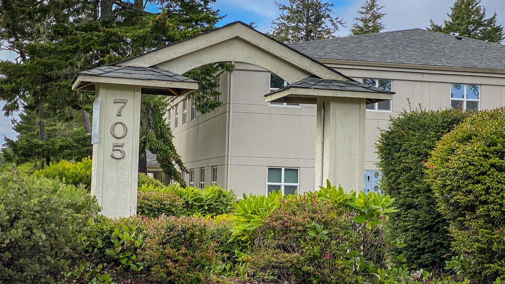 More Photos Of 705 9th St, Florence Medical For Lease