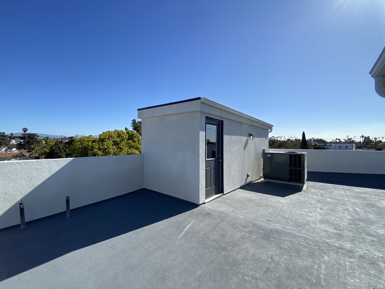 More Photos Of 2223 S Highland Ave, Los Angeles Apartments For Sale