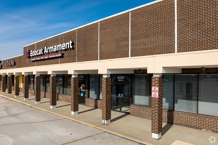 More Photos Of 1624-1644 E State Road 44, Shelbyville Unknown For Lease