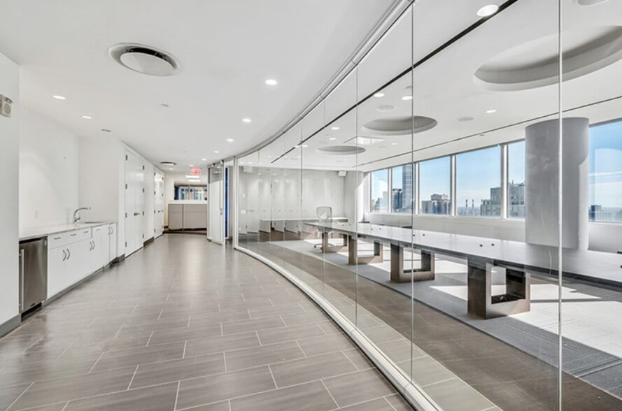 More Photos Of 805 Third Ave, New York Office For Lease