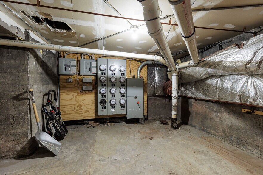 More Photos Of 140 Polk St, Watertown Apartments For Sale