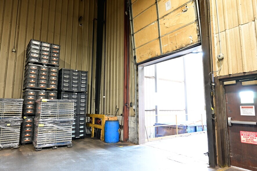 More Photos Of 128 River Bend Dr, Sevierville Manufacturing For Lease