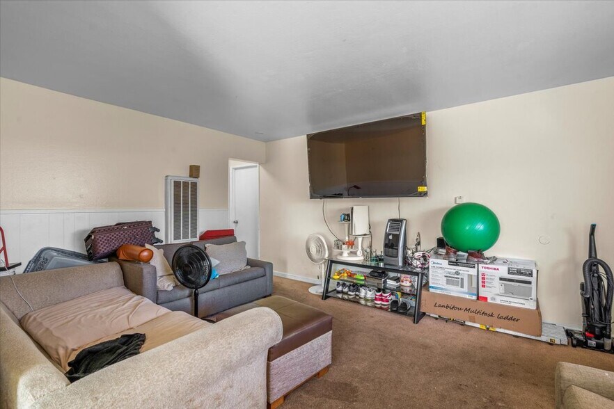 More Photos Of 510 Chiechi Ave, San Jose Apartments For Sale