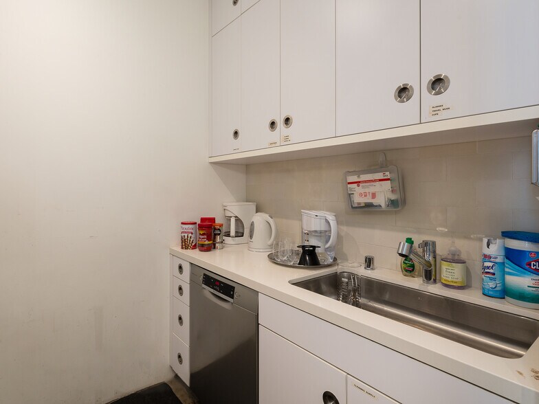 More Photos Of 208 Main St, El Segundo Loft Creative Space For Sale