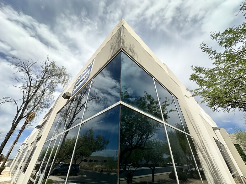 More Photos Of 4320 E Presidio St, Mesa Medical For Lease