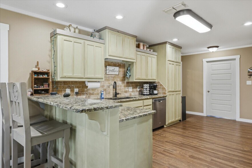 More Photos Of 8980 County Road 156, Bluff Dale Land For Sale