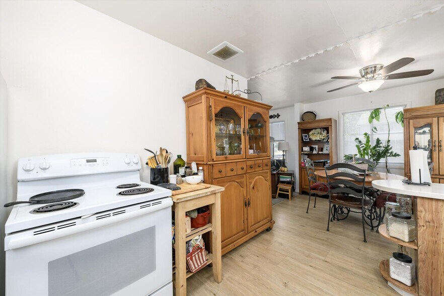 More Photos Of 5408 Folsom Blvd, Sacramento Apartments For Sale