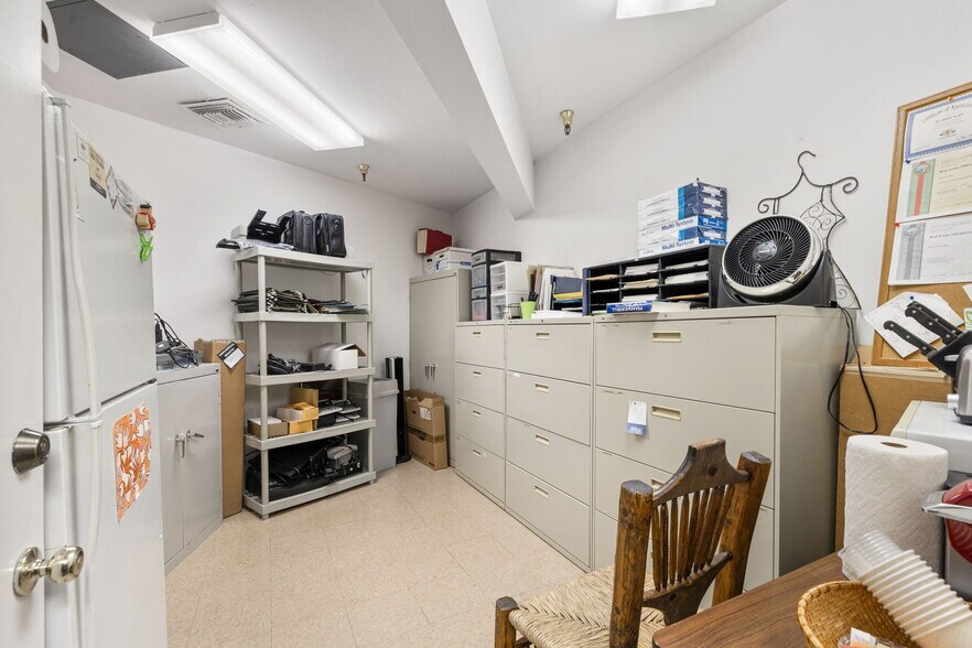 More Photos Of 73101 Highway 111, Palm Desert General Retail For Sale