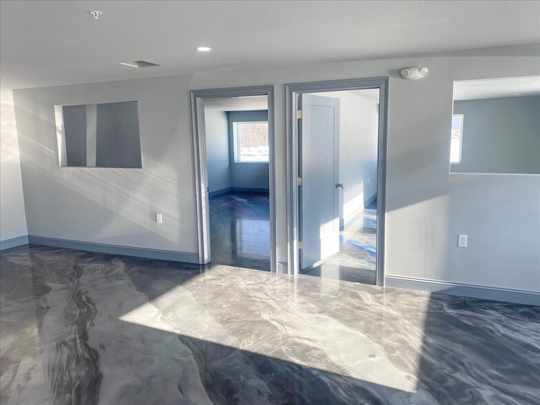 More Photos Of 409 Emerson Ave, Hampstead Industrial For Sale