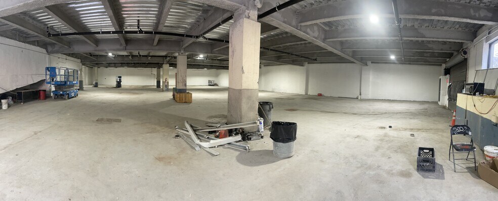 More Photos Of 2010 Westchester Ave, Bronx Office For Sale