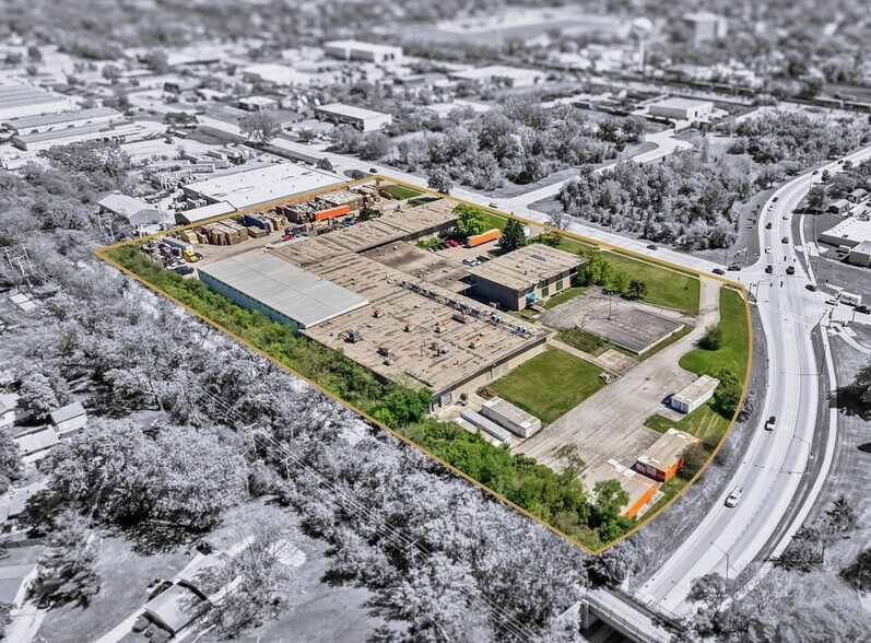 Primary Photo Of 80-90 North St, Park Forest Manufacturing For Sale