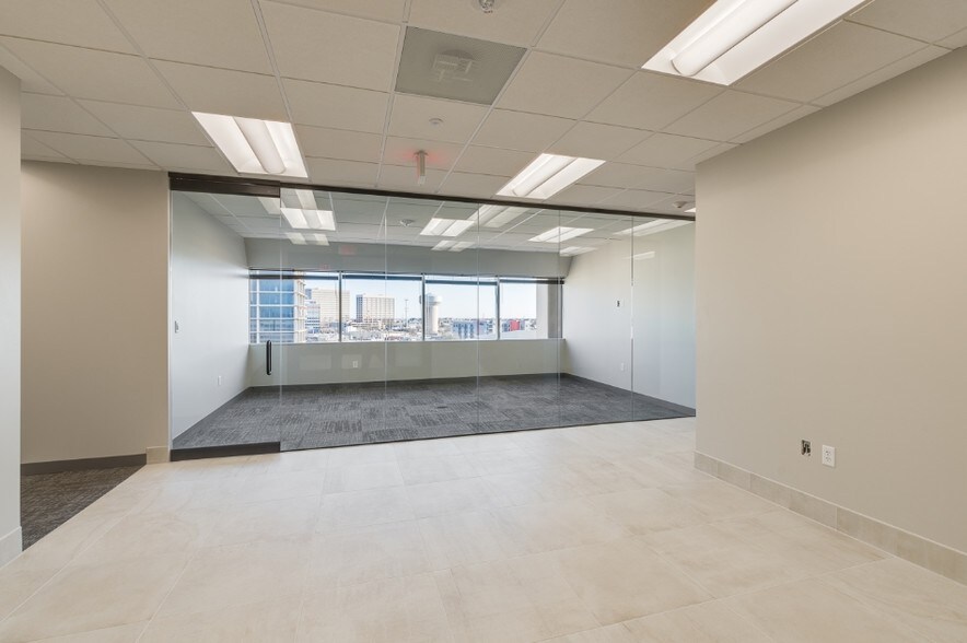More Photos Of 6060 N Central Expy, Dallas Coworking Space