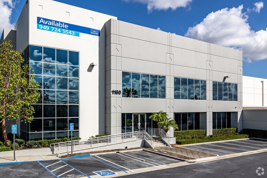 More Photos Of 1160-1180 N Anaheim Blvd, Anaheim Distribution For Lease