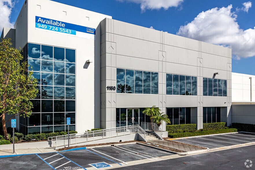 More Photos Of 1170-1180 N Anaheim Blvd, Anaheim Distribution For Lease