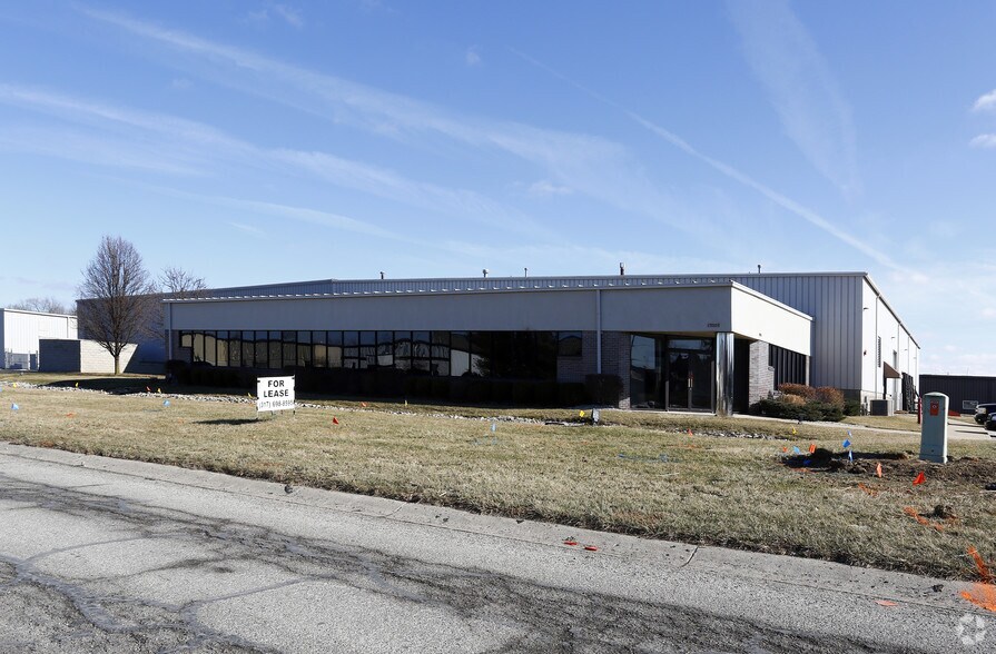 More Photos Of 17005 Westfield Park Rd, Westfield Warehouse For Lease
