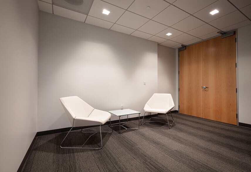 More Photos Of 1000 Marina Blvd, Brisbane Office For Lease