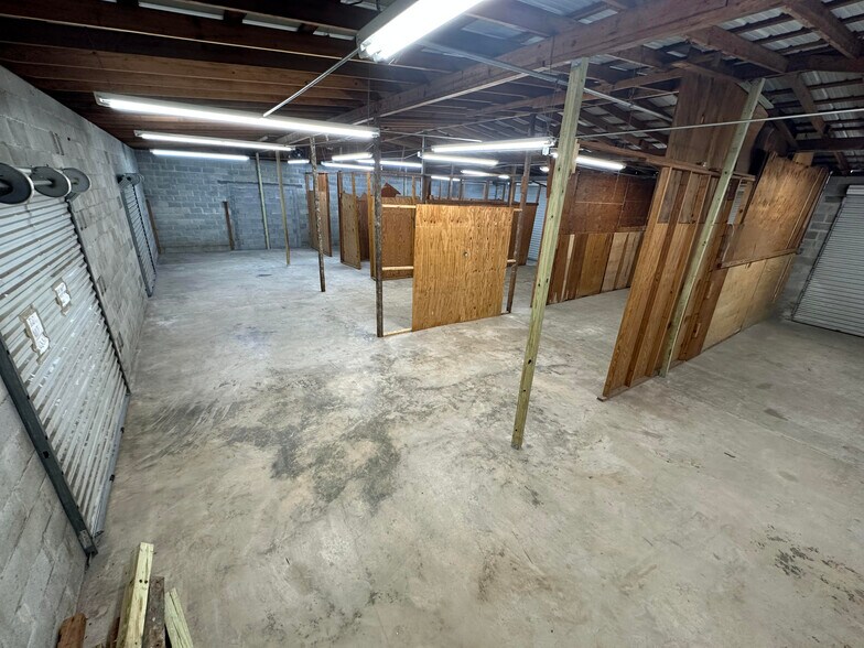 More Photos Of 196 NE Chestnut Ave, Lake City Warehouse For Sale