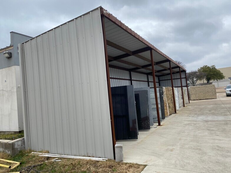 More Photos Of 2300 Handley Ederville Rd, Fort Worth Warehouse For Lease