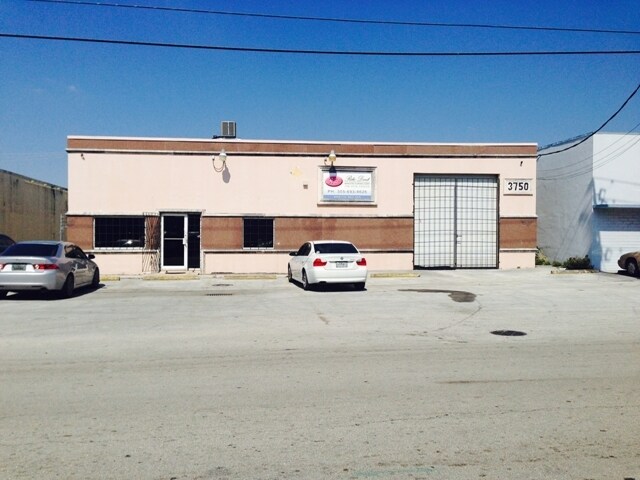 Primary Photo Of 3750 E 10th Ct, Hialeah Warehouse For Sale